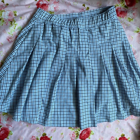 Hollister Plaid Pleated Wrap Skirt - Picture 2 of 2